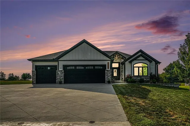 $699,000 | 22710 Shadow Ridge Drive, Peculiar, MO 64078