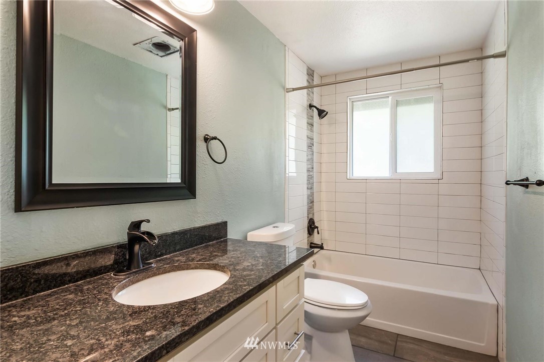 17638 Hallman Road Northwest Poulsbo, WA 98370 - Photo 14 of 24 Gallery Image 14