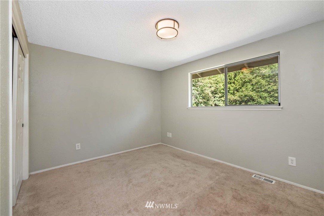 17638 Hallman Road Northwest Poulsbo, WA 98370 - Photo 15 of 24 Gallery Image 15