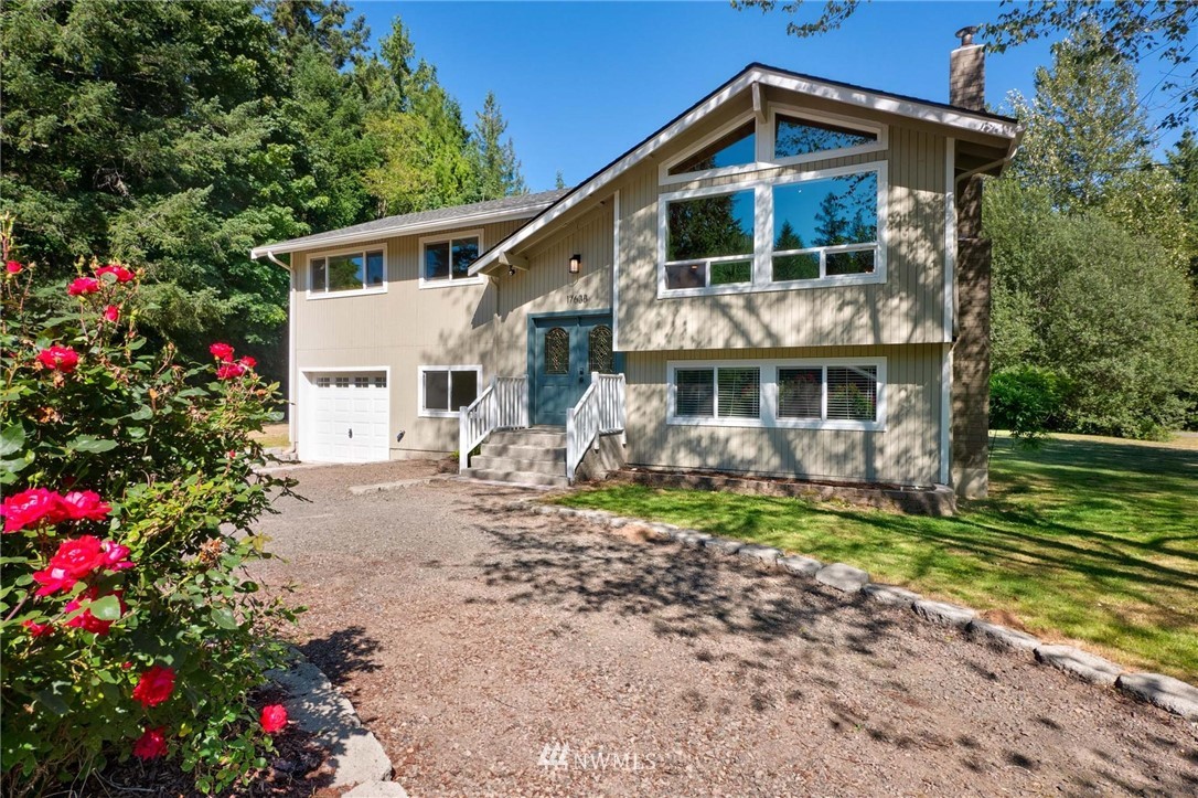 17638 Hallman Road Northwest Poulsbo, WA 98370 - Photo 3 of 24 Gallery Image 3