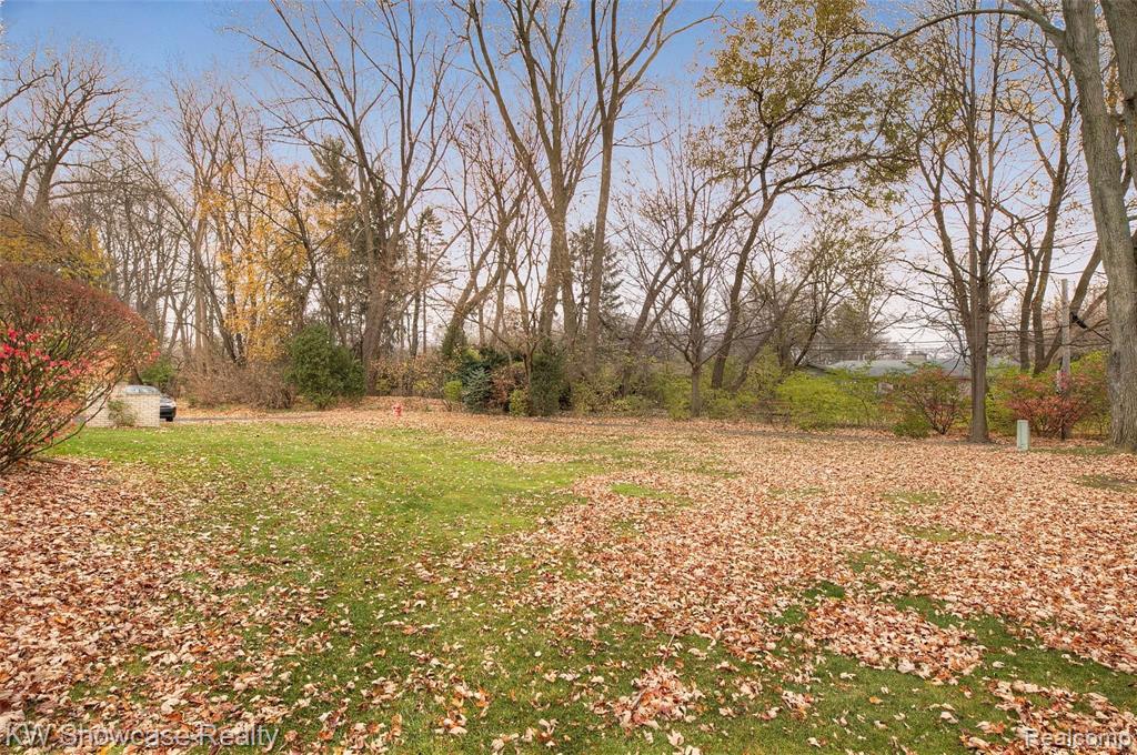 23163 Farmington Road Farmington, MI 48336 - Photo 44 of 44