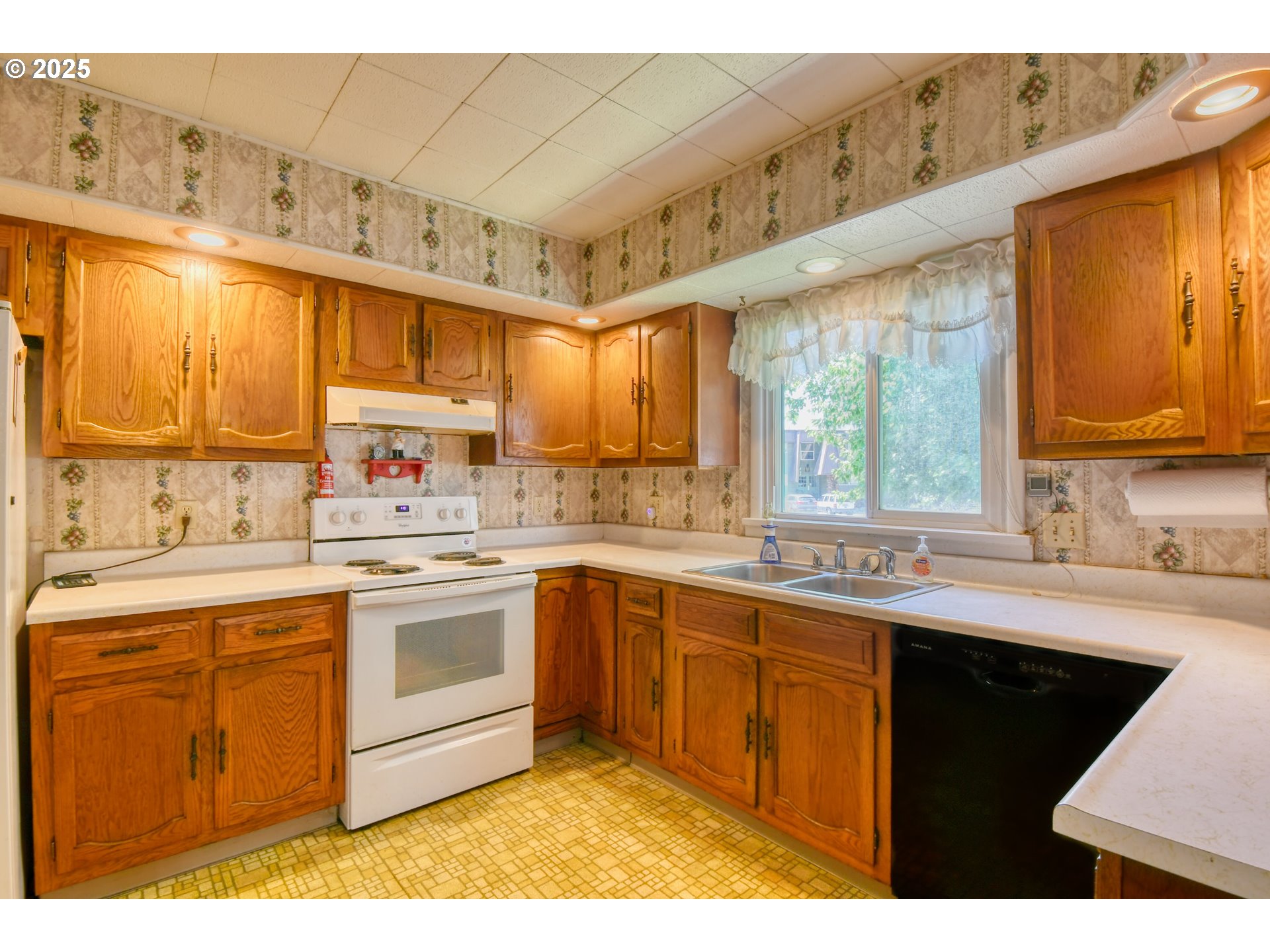 104 Northwest 12th Street Pendleton, OR 97801 - Photo 8 of 27 Gallery Image 8