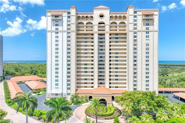 $10,500 | 6585 Nicholas Boulevard, Unit 805, Naples, FL 34108