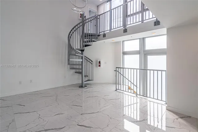 $3,250 | 8425 Crespi Boulevard, Unit TH4, Miami Beach, FL 33141