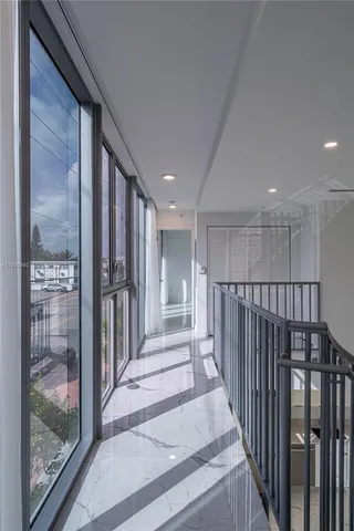 $3,250 | 8425 Crespi Boulevard, Unit TH4, Miami Beach, FL 33141