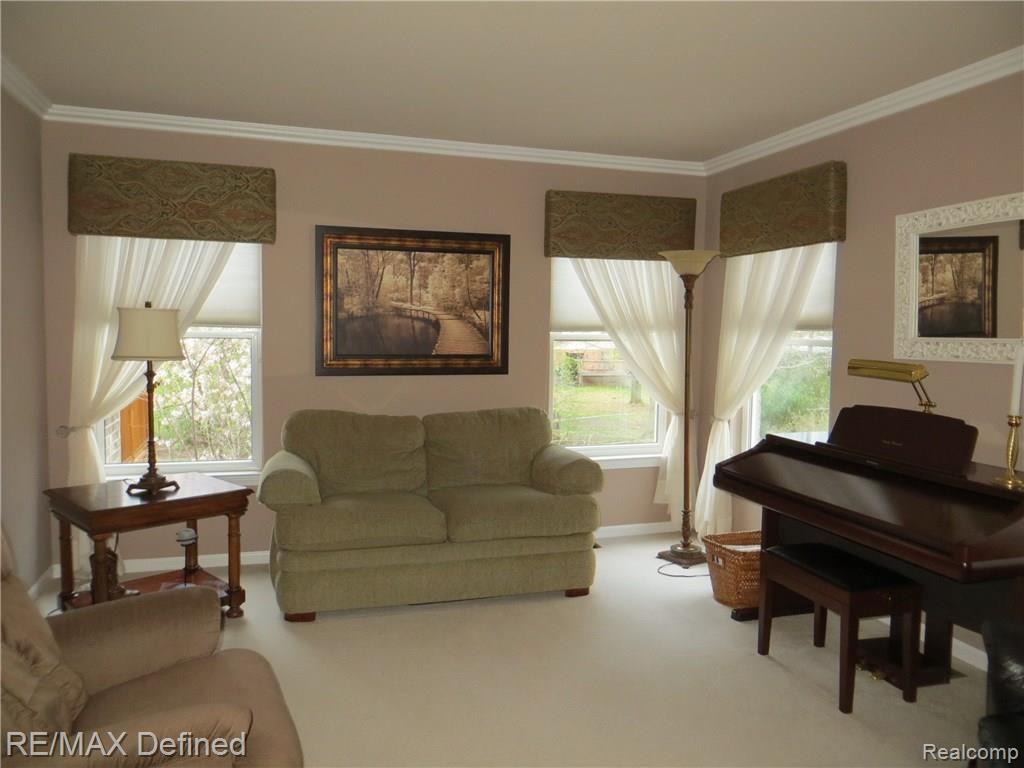 2721 Long Meadow Lane Rochester Hills, MI 48307 - Photo 3 of 26