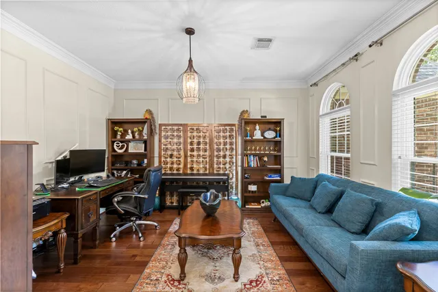 $3,900 | 27 East Artist Grove Circle, The Woodlands, TX 77382