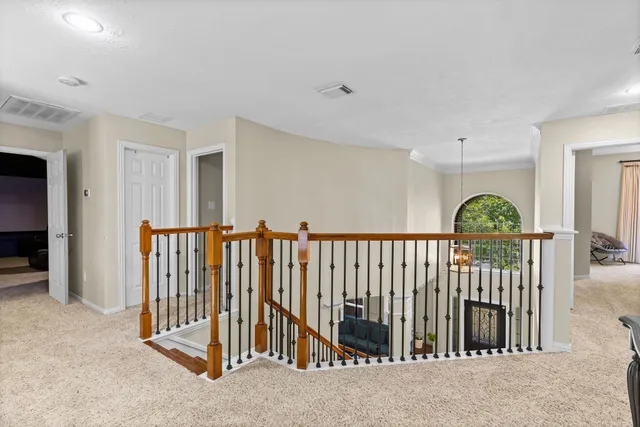 $3,900 | 27 East Artist Grove Circle, The Woodlands, TX 77382