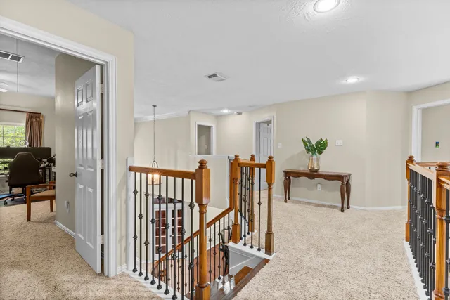 $3,900 | 27 East Artist Grove Circle, The Woodlands, TX 77382