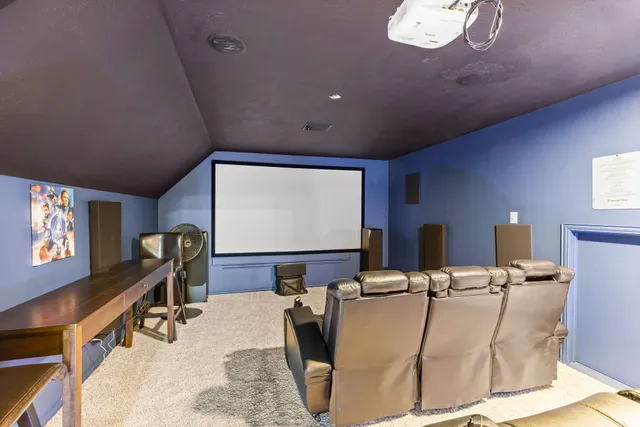 $3,900 | 27 East Artist Grove Circle, The Woodlands, TX 77382