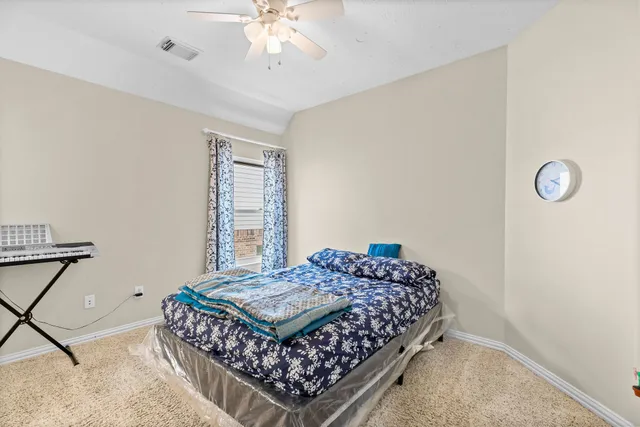 $3,900 | 27 East Artist Grove Circle, The Woodlands, TX 77382