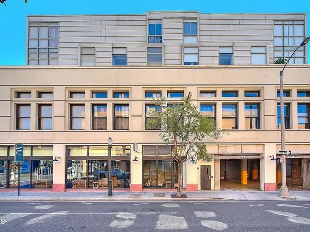 $999,900 | 35 North Raymond Avenue, Unit 211, Pasadena, CA 91103