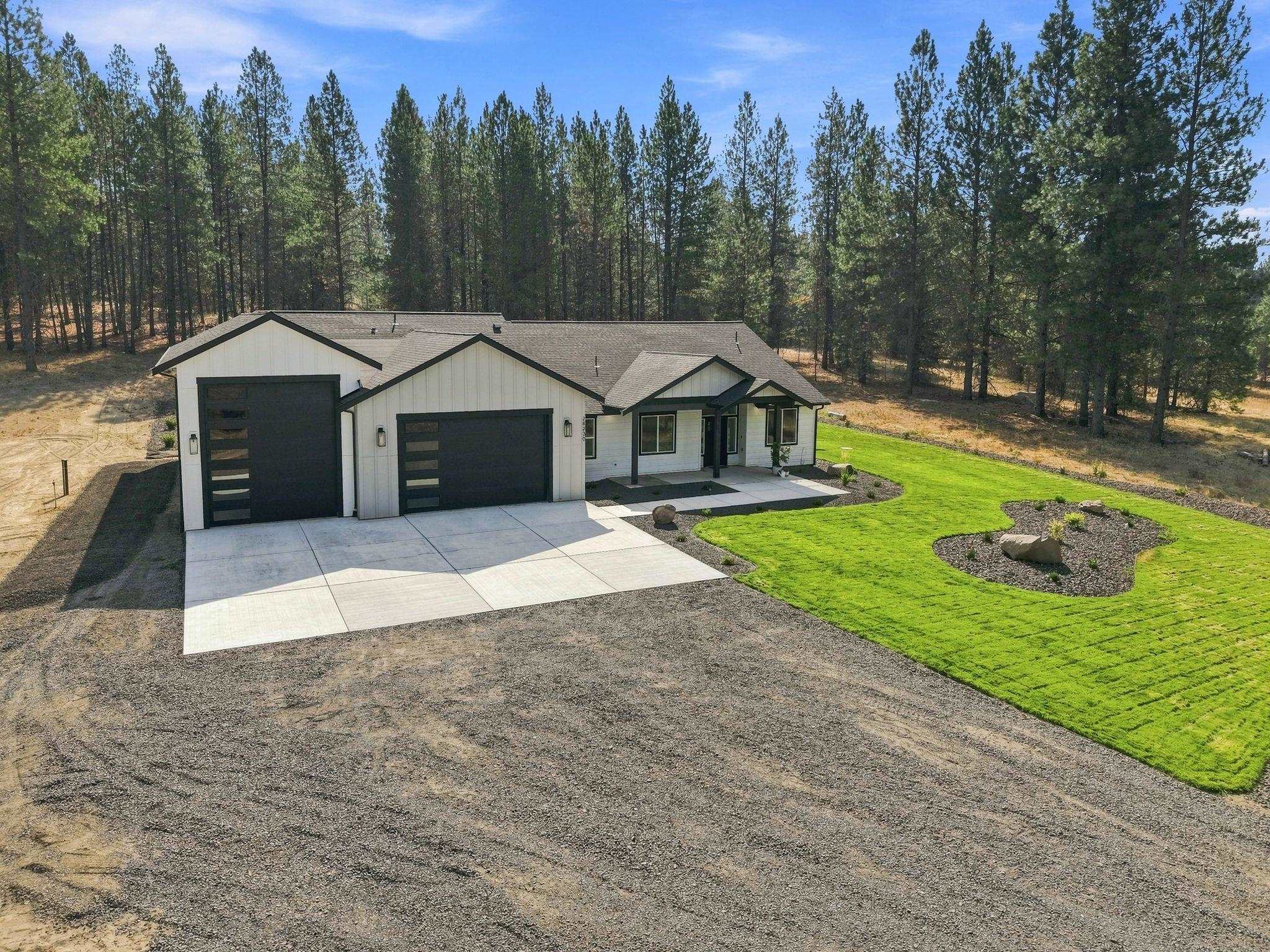 28230 North Hardesty Road Chattaroy, WA 99003 - Photo 3 of 39 Gallery Image 3