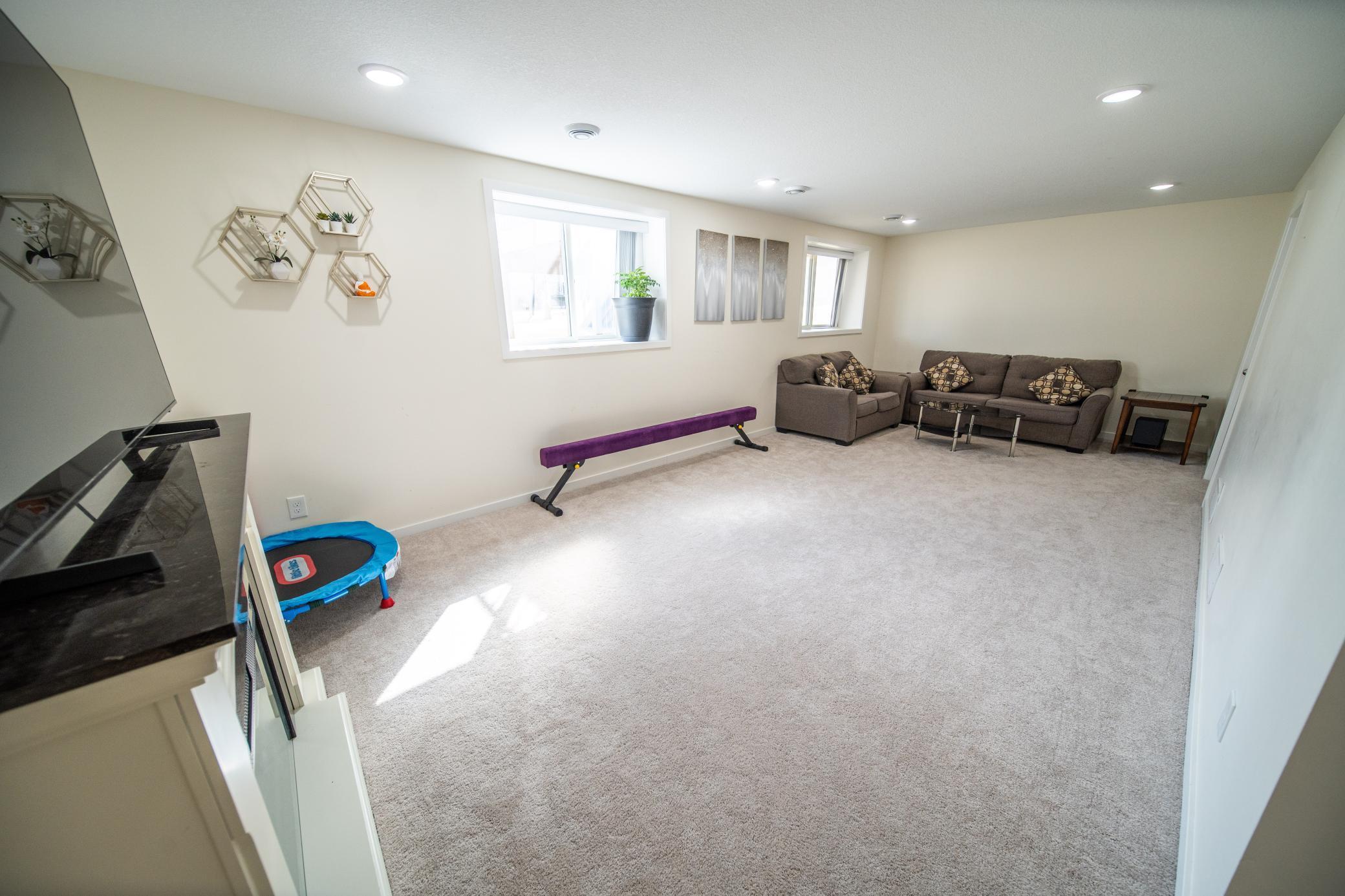 6138 Sandstone Street Northwest Rochester, MN 55901 - Photo 28 of 57