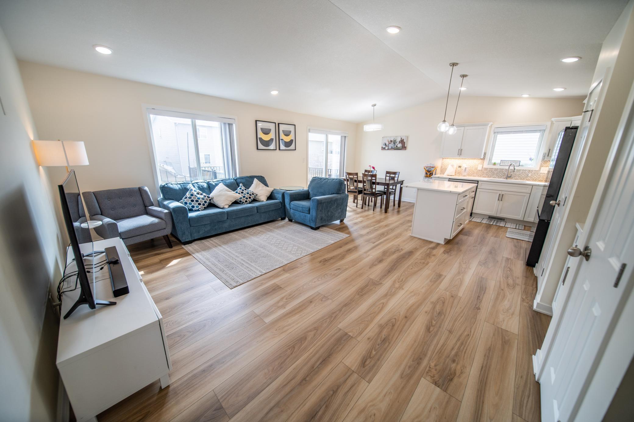 6138 Sandstone Street Northwest Rochester, MN 55901 - Photo 3 of 57