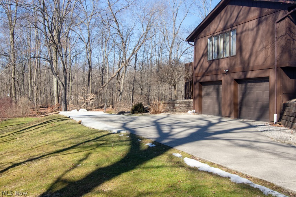 521 Morgan Road Ravenna, OH 44266 - Photo 3 of 23 Gallery Image 3