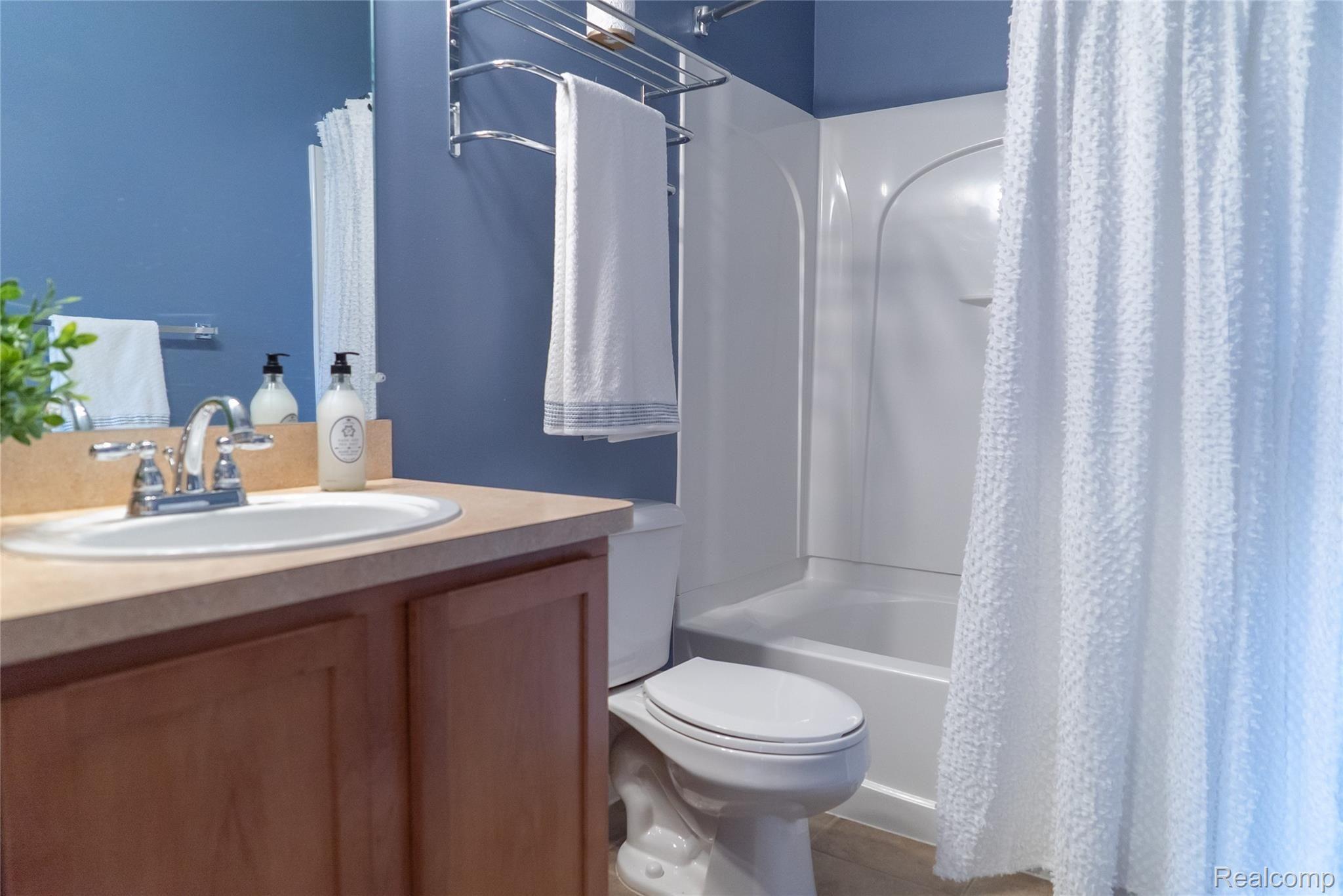 336 North Wixom Road Wixom, MI 48393 - Photo 30 of 49 DSC06670.jpg