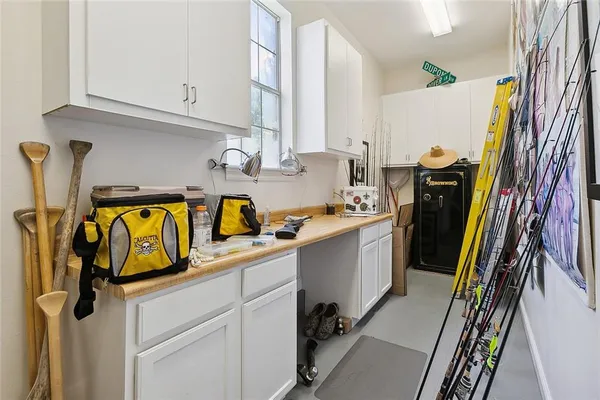 $899,000 | 115 Cambridge Drive, Belle Chasse, LA 70037