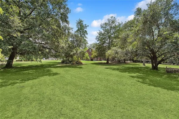 $899,000 | 115 Cambridge Drive, Belle Chasse, LA 70037