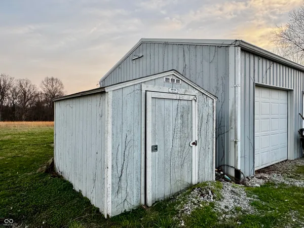$150,000 | 7899 West County Road 300 North, Norman, IN 47264