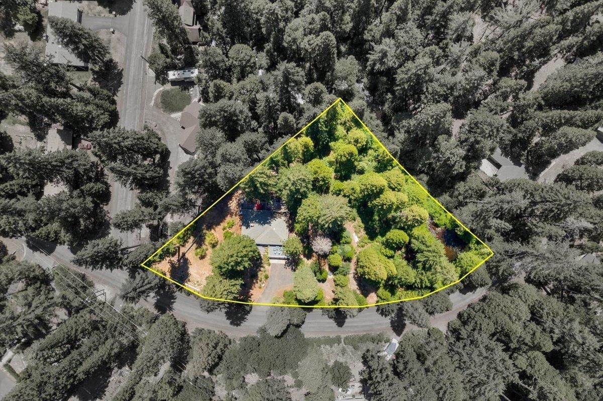 2209 Davis Place Road Mount Shasta, CA 96067 - Photo 29 of 29 Gallery Image 29