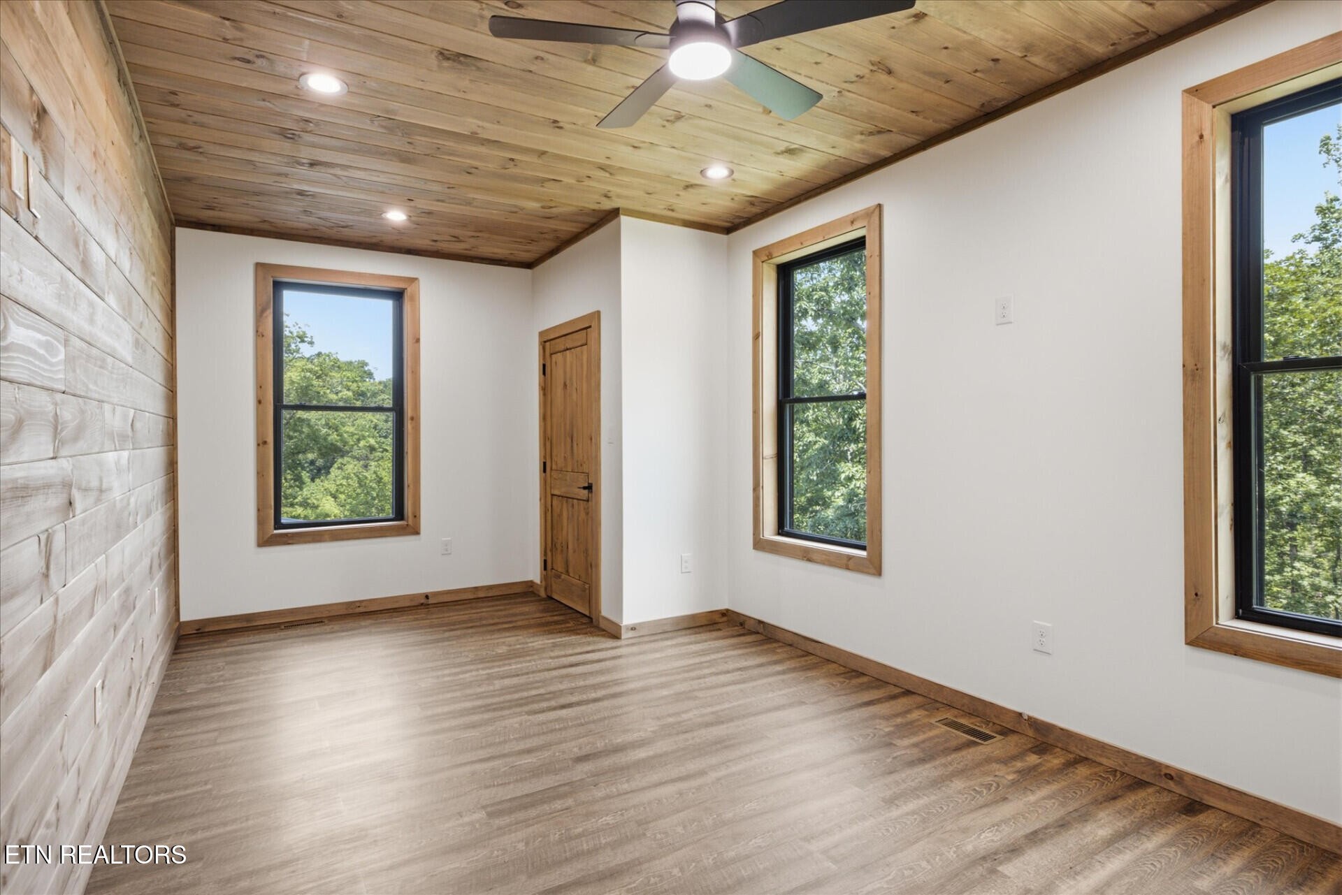 2046 Spurling Road Sevierville, TN 37862 - Photo 14 of 52