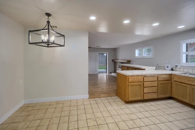 $2,800 | 423 El Dorado Drive, Woodland, CA 95695