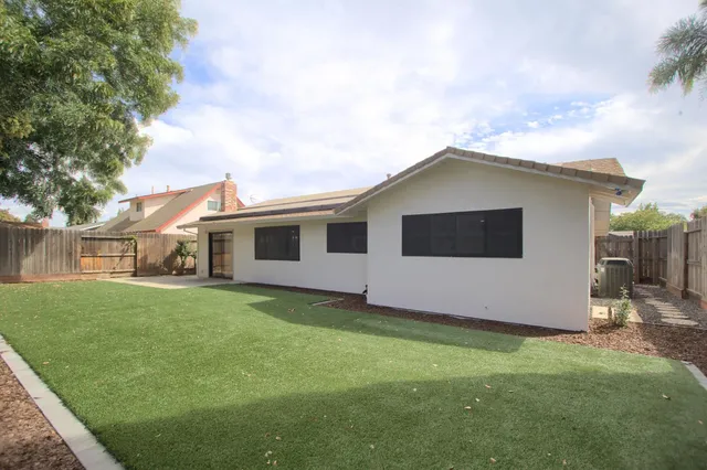 $2,800 | 423 El Dorado Drive, Woodland, CA 95695