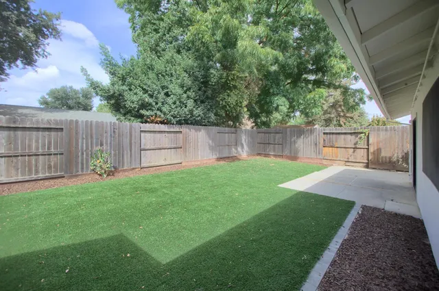 $2,800 | 423 El Dorado Drive, Woodland, CA 95695