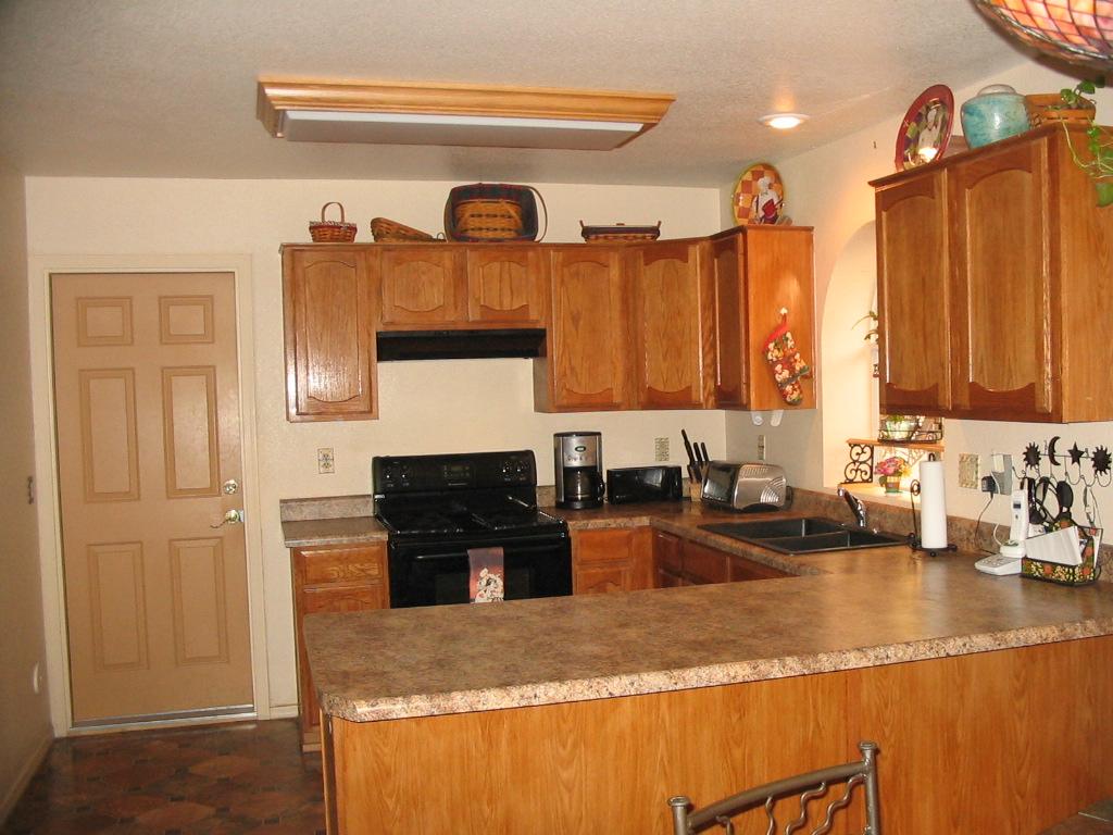 2903 East Amber Ridge Way Phoenix, AZ 85048 - Photo 2 of 4 Kitchen