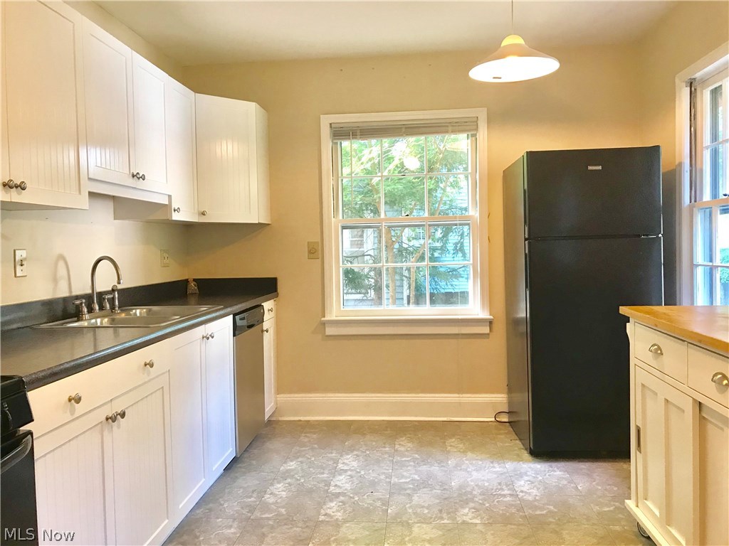 2641 Shaker Road Cleveland Heights, OH 44118 - Photo 9 of 20 Gallery Image 9