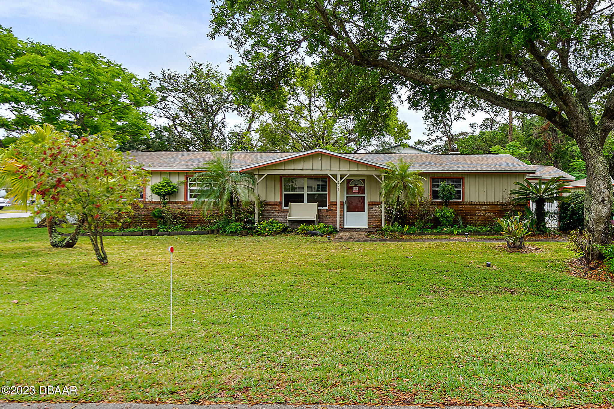 201 Farmbrook Road Port Orange, FL 32127 - Photo 3 of 59 201FarmbrookRd-73