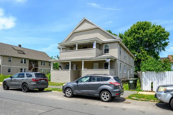 $549,999 | 128-130 Kensington Avenue, Springfield, MA 01108