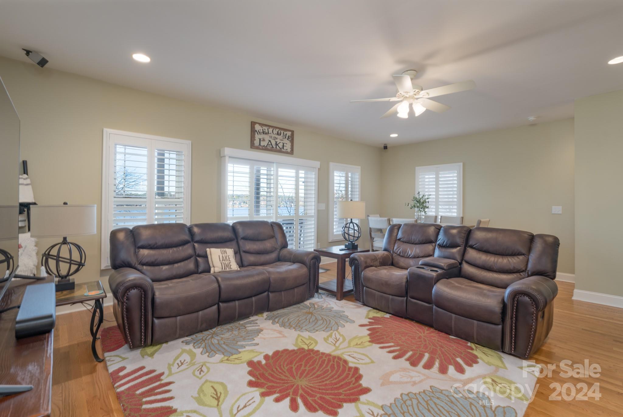 638 Deerfield Road Mount Gilead, NC 27306 - Photo 14 of 48 a living room with furniture