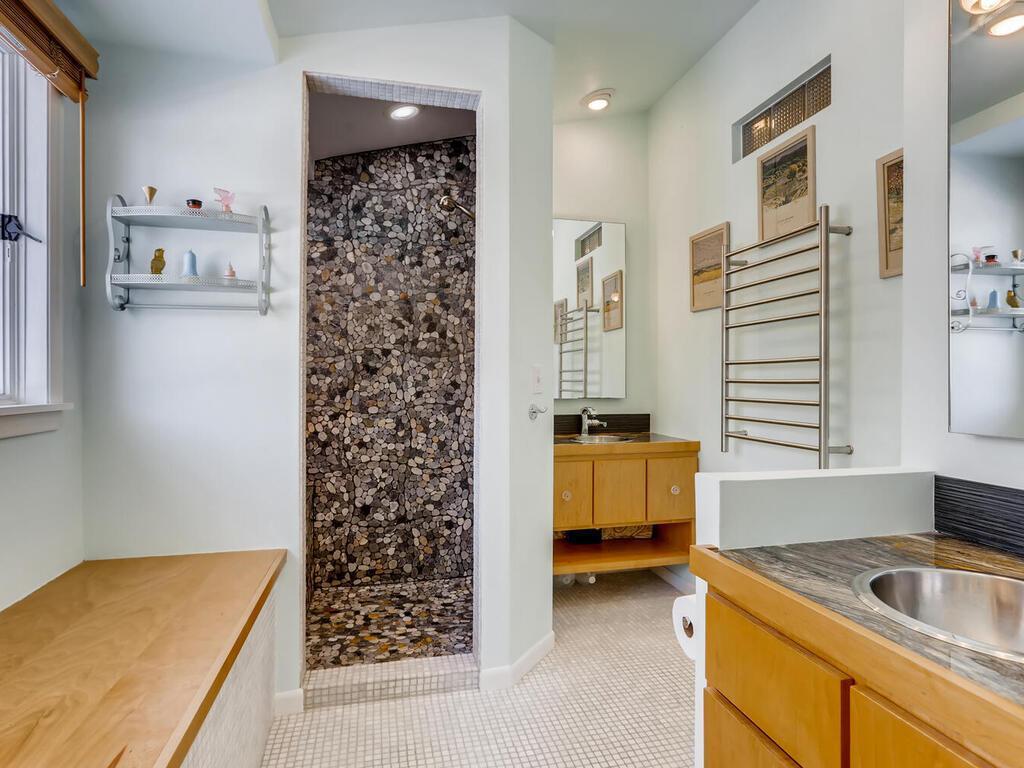 15657 Woodgate Road South Minnetonka, MN 55345 - Photo 15 of 34