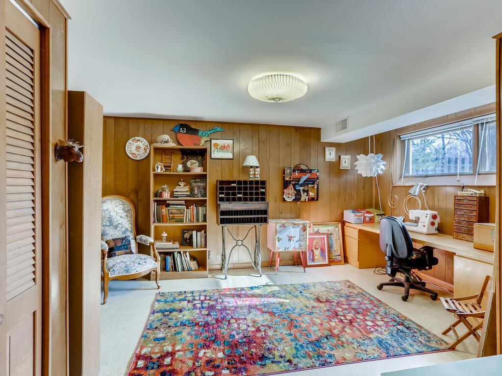 15657 Woodgate Road South Minnetonka, MN 55345 - Photo 19 of 34