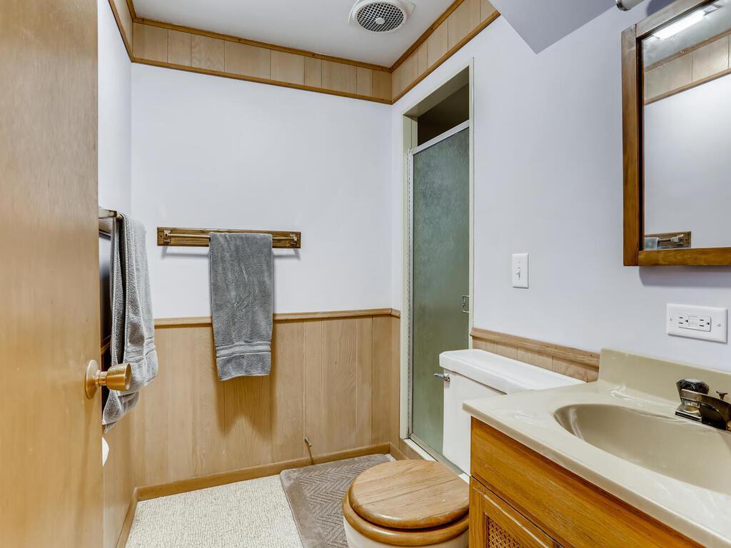 15657 Woodgate Road South Minnetonka, MN 55345 - Photo 20 of 34