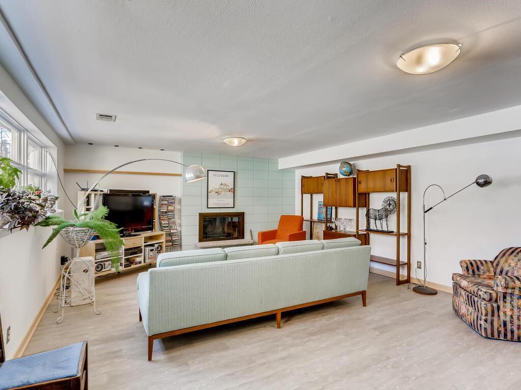 15657 Woodgate Road South Minnetonka, MN 55345 - Photo 21 of 34