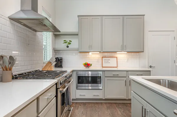 $3,995 | 115 A Elmhurst Avenue, Nashville, TN 37207