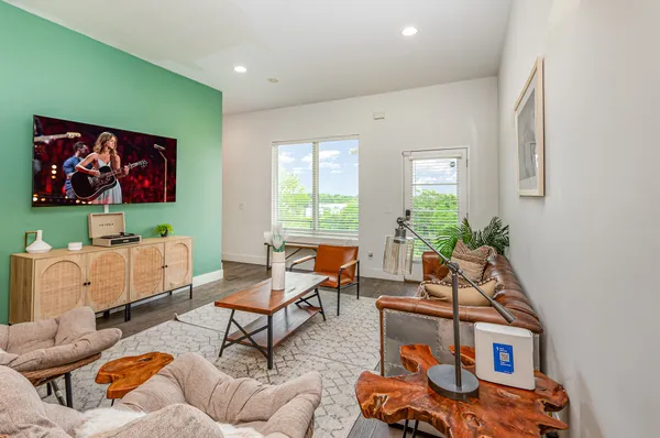 $3,995 | 115 A Elmhurst Avenue, Nashville, TN 37207