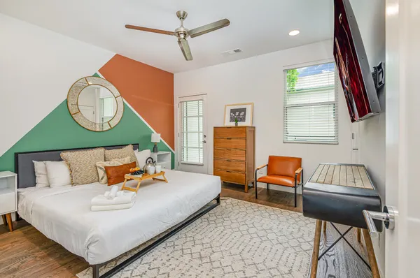 $3,995 | 115 A Elmhurst Avenue, Nashville, TN 37207