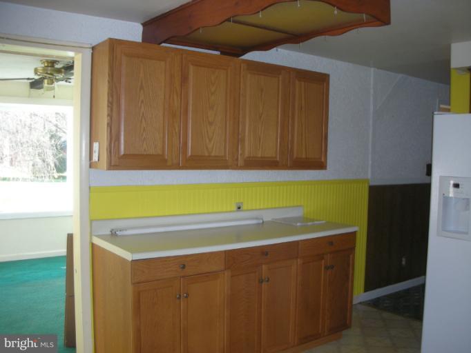 8531 Neck Road Williamsport, MD 21795 - Photo 16 of 30 Kitchen