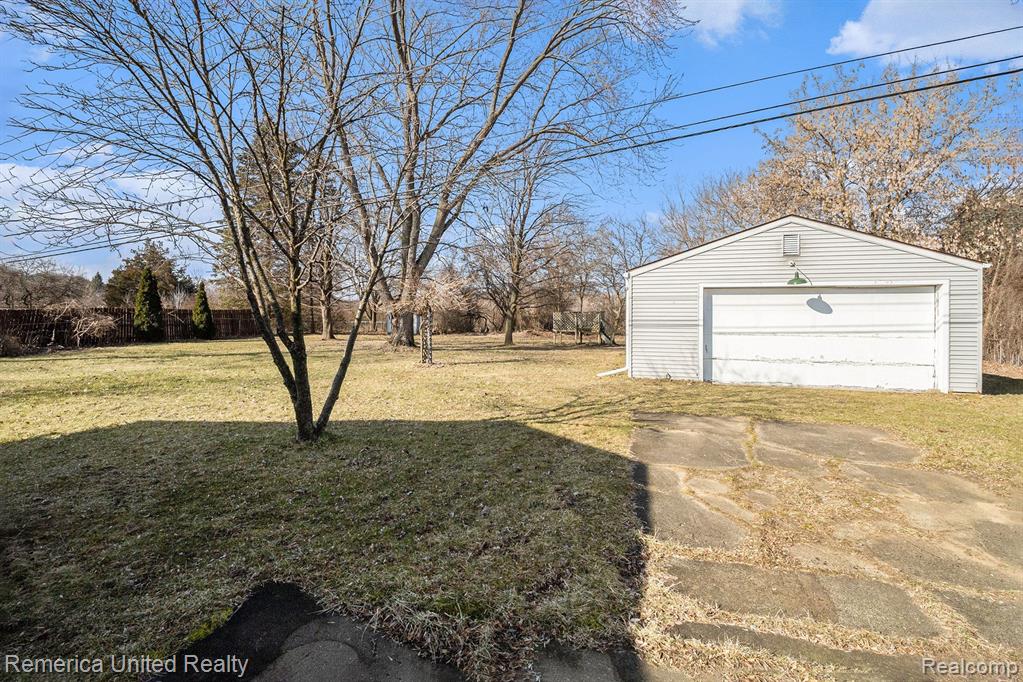 2550 South Hacker Road Brighton, MI 48114 - Photo 26 of 41