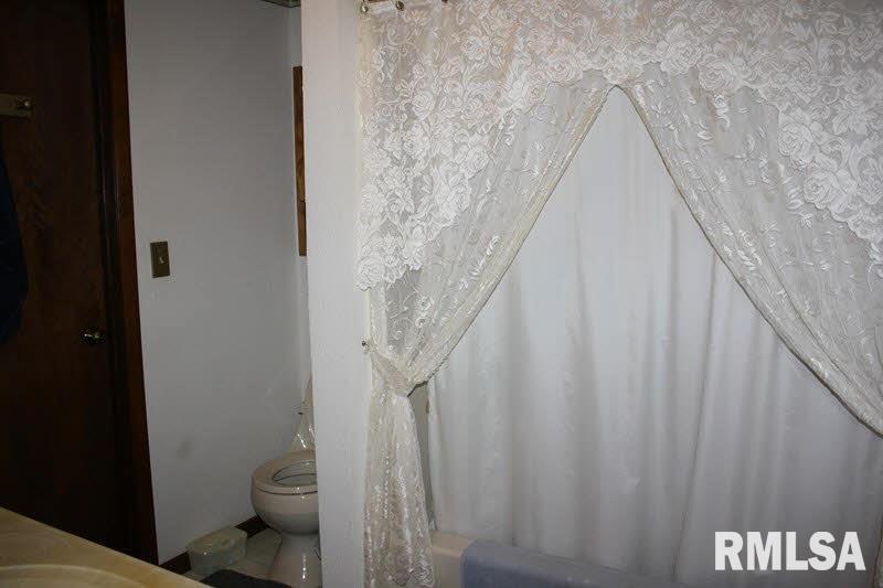 8103 Forbes Road Kinmundy, IL 62854 - Photo 13 of 23