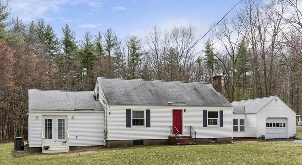 43 Horse Pond Road Shirley, MA 01464 - Photo 1 of 41