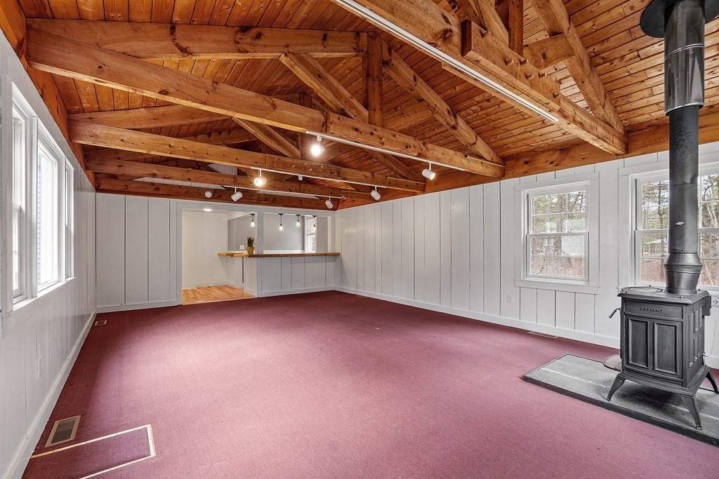 43 Horse Pond Road Shirley, MA 01464 - Photo 23 of 41