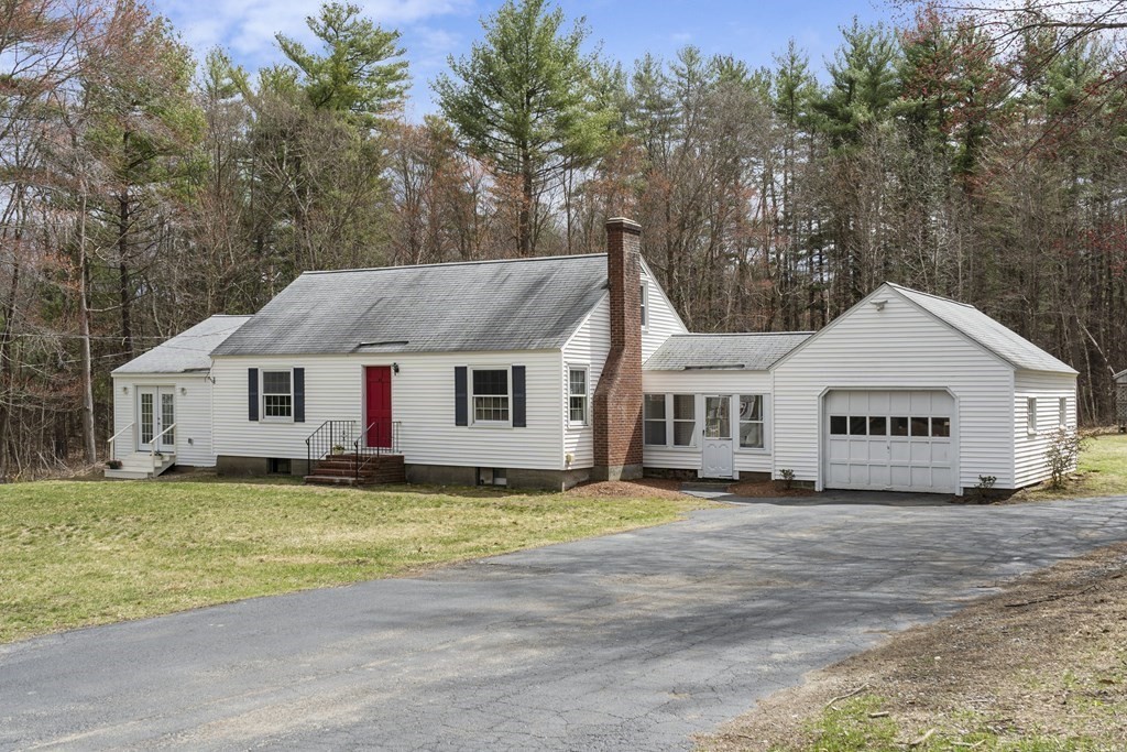 43 Horse Pond Road Shirley, MA 01464 - Photo 35 of 41