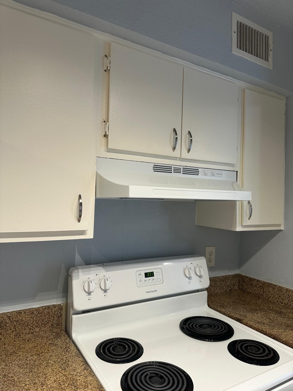 2800 Jeanetta Street, Unit 2809 Houston, TX 77063 - Photo 9 of 38