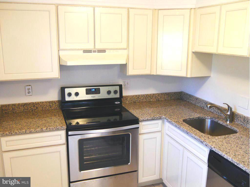 3807 Delano Street Silver Spring, MD 20902 - Photo 9 of 25 Kitchen