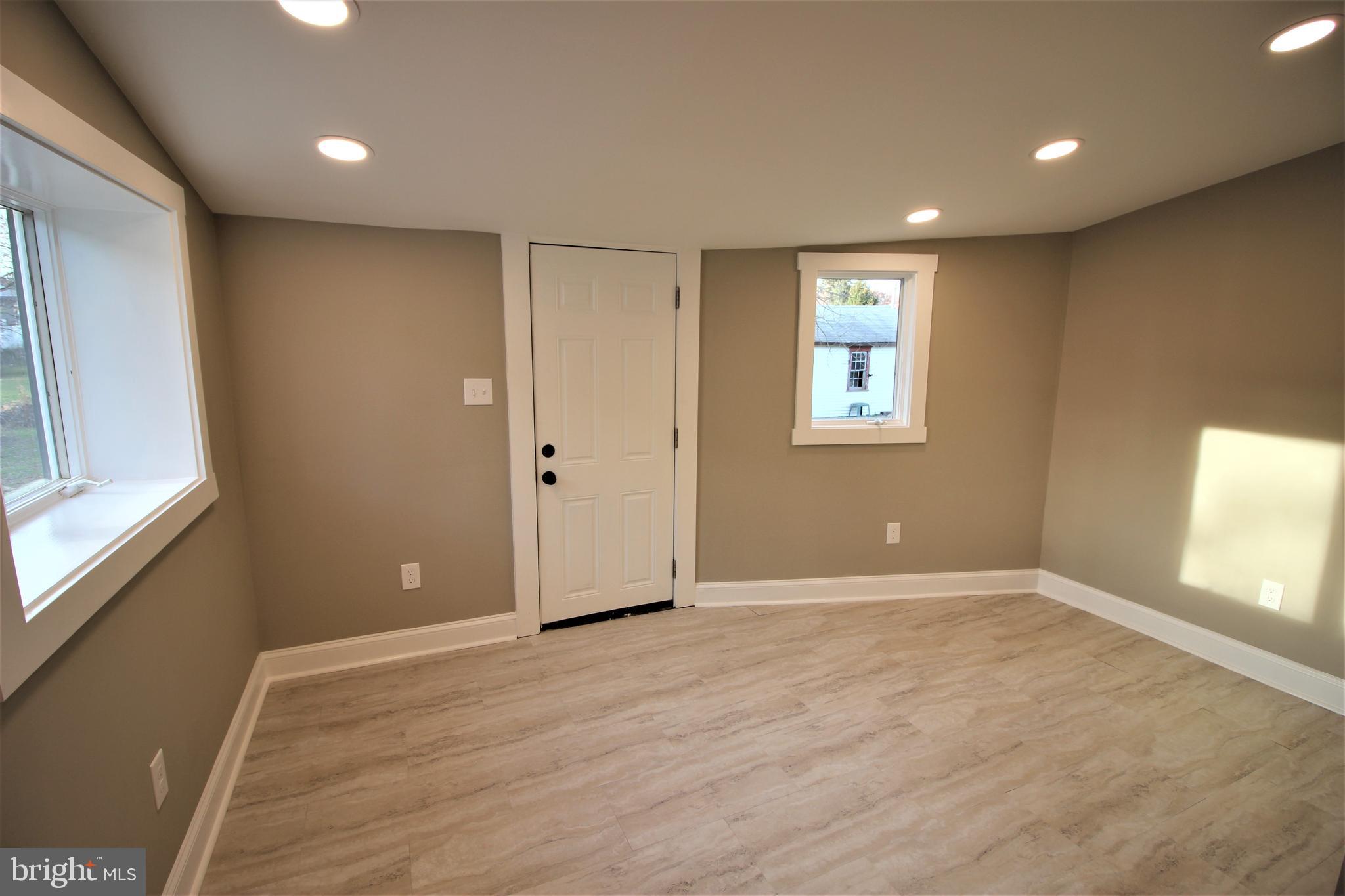 548 Kansas Road Warrington, PA 18976 - Photo 11 of 36 Gallery Image 11